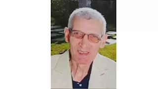 بالصور- محمود متولي لاعب الأهلي السابق يشيع جنازة والده من مسقط رأسه بالدقهلية