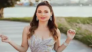 بـ الأوف شولدر.. ريا أبي راشد تخطف الأنظار بإطلالة لافتة