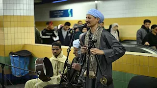 السيرة الهلالية تصل مترو الأنفاق في عرض فني للمرة الأولى- صور