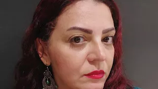 "أمي رجعت لربها في يوم مطر".. وفاة والدة الفنانة آيات مجدي