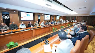 محافظ أسيوط يتابع مشروعات "حياة كريمة": 2716 مشروعًا بتكلفة 80 مليار جنيه