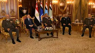 وزيرا الدفاع والداخلية يشهدان إفطار القوات المسلحة ويؤكدان تكامل جناحي الأمن في مصر