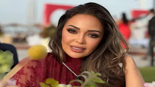 أناقة اللون الأسود.. كيف نسقت داليا البحيري إطلالتها؟