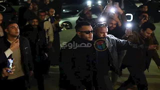 محمد رمضان يصل عزاء إسلام رضا شقيق الفنانة زينة