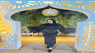 زوجة محمد حمدي تنشر صورا لها وهي تستمتع بالأجواء الرمضانية 