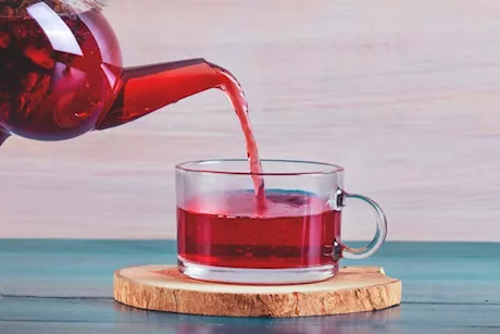 الكركديه في رمضان- متى تشربه لخفض الضغط؟