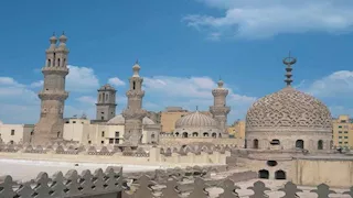 المدرسة الجوهرية.. تحفةُ "الخازندار" الرقيقة بالجامع الأزهر 