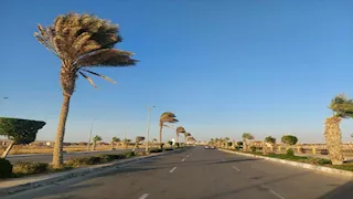 الأرصاد تكشف توقعات طقس الساعات المقبلة.. رياح بهذه المناطق