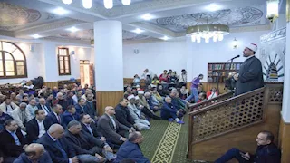 بعد تطويره.. محافظ الإسكندرية يفتتح مسجد زينب نوار بحي شرق -صور