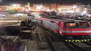 خروج قطار عن القضبان بمزلقان القراريش في الأقصر