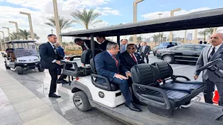 رئيس الوزراء السوداني يزور العاصمة الجديدة ويثني على النهضة العمرانية