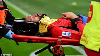 نجم ميلان يشارك متابعيه إصابته الخطيرة في الدوري الإيطالي (صور)