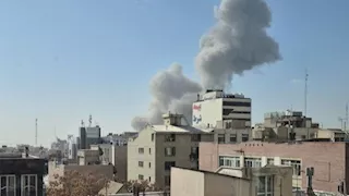 هجمات أمريكية إسرائيلية مشتركة تضرب قلب طهران وإيران ترد– تغطية خاصة