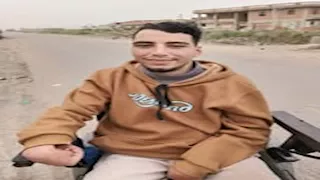 علاجه في أمريكا.. شاب من البحيرة يكافح ضمور المخ منذ 23 عاما