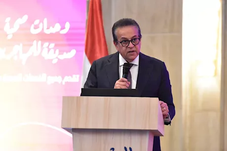 وزير الصحة يفتتح فعاليات اليوم العالمي للأسرة والسلام