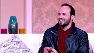 الشاعر صابر كمال يروج لأغنية مسلسل "الست موناليزا" قبل عرضه في رمضان 2026