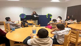 "نحن والطبيعة معًا أقوى".. ورشة بيئية للأطفال بمتحف شرم الشيخ (صور)