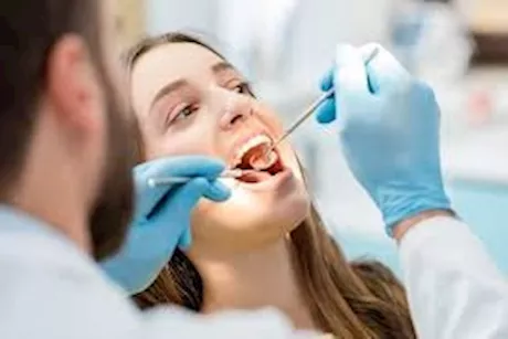 بعد سن الـ  35.. 6 طرق تحميك من أمراض الفم  