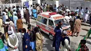 السلطات الباكستانية: منفذ هجوم صلاة الجمعة تلقى تدريبا في أفغانستان