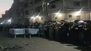 وداع حزين في 'العزبة البيضاء'.. تشييع جثماني السيدة ونجلها ضحيتي الذبح بكفر الشيخ -صور 