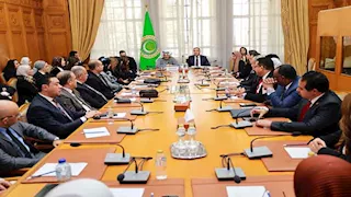 لتعزيز التعاون.. وفد من هيئة النيابة الإدارية يزور جامعة الدول العربية | صور