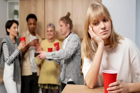 هل الإرهاق الاجتماعي يقتصر على الانطوائيين؟