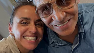 علا رشدي تودع والدها الراحل: "أنا عارفة إنك في مكان حلو زيك وحواليك ملايكة"