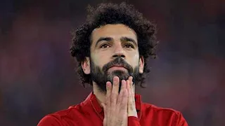 نقل جثمان جد محمد صلاح للمسجد لأداء صلاة الجنازة في الغربية