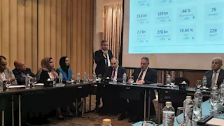 رئيس مصرف أبوظبي الإسلامي: نتوقع خفض المركزي لسعر الفائدة بين 5 و6% خلال 2026