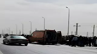 قبل نفق الشهيد.. السرعة الزائدة تصيب 11 شخصًا في تصادم بالسويس