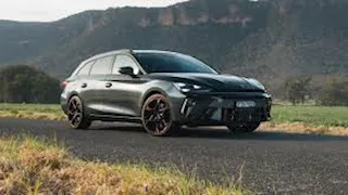   كوبرا الإسبانية تطلق سيارتها leon VZ المدمجة الجديدة.. صور