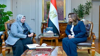وزيرة التنمية المحلية والبيئة تبحث تعزيز التكامل مع مجلس النواب