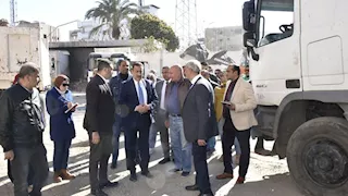 استجابة لشكاوى الأهالي.. محافظ بورسعيد يُقيل رئيس حي الزهور