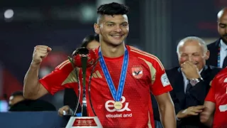 "مجانا".. مصدر يكشف تفاصيل انتقال أشرف داري للدوري السويدي