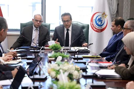 الصحة والاستثمار تبحثان توسيع التأمين الصحي بالشراكة