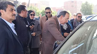 محافظ سوهاج يتفقد محطات الوقود ومواقف السيارات بعد زيادة أسعار البنزين 