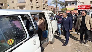 بالصور- جولة مفاجئة لمحافظ المنوفية على المواقف بعد زيادة أسعار الوقود