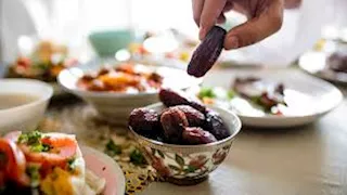 7 ممارسات خاطئة تزيد الوزن في العشر الأواخر من رمضان