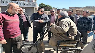 بعد تحريك أسعار الوقود.. رئيس مدينة طهطا يتابع تطبيق تعريفة الركوب الجديدة (صور)