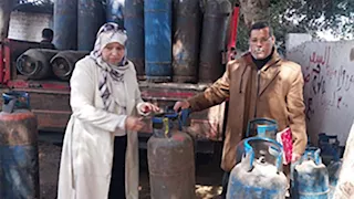 ضبط سيارة بوتاجاز ولحوم ودواجن منتهية الصلاحية بقويسنا ومنوف -صور