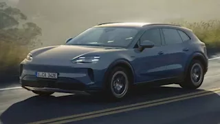 بقوة 657 حصانًا وسرعة 250 كم/س.. تفاصيل كايين S الكهربائية الجديدة