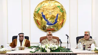 قيادة قوات شرق القناة تنظم لقاءً وحفل إفطار لشيوخ وعواقل من سيناء