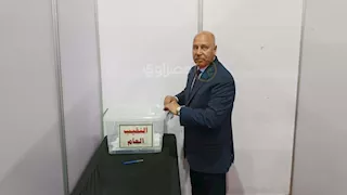 وزيرا النقل والتعليم العالي يدليان بصوتيهما في انتخابات نقابة المهندسين 