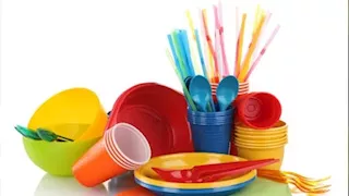 "سم خفي".. هذا ما تفعله علب الطعام البلاستيكية بصحتك