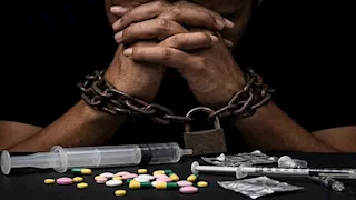 ضبط عامل متعاطٍ للمواد المخدرة في شوارع مصر الجديدة