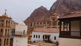 أمطار وغيوم كثيفة تضرب سانت كاترين بجنوب سيناء (صور)