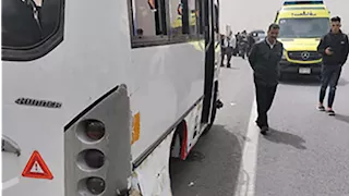 بالصور.. 11 مصابًا في انقلاب ميكروباص على طريق شبرا - بنها الحر