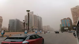 "رياح مثيرة للأتربة".. الأرصاد تحذر من حالة الطقس خلال إجازة عيد الفطر 2026