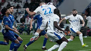 الهلال يتجاوز الفتح في الدوري ويواصل ملاحقة الصدارة