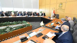 وزيرة الإسكان تترأس الاجتماع الدوري للجنة المرافق بمياه الشرب والصرف الصحي